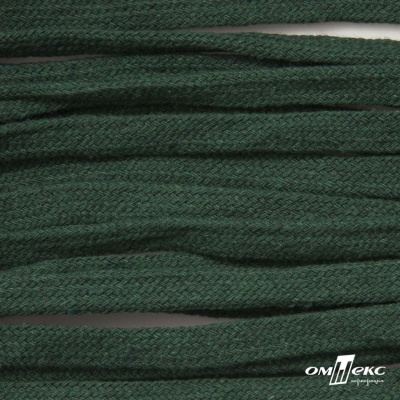 Шнур плетеный d-8 мм плоский, 70% хлопок 30% полиэстер, уп.85+/-1 м, цв.1016-т.зеленый - купить в Миассе. Цена: 742.50 руб.