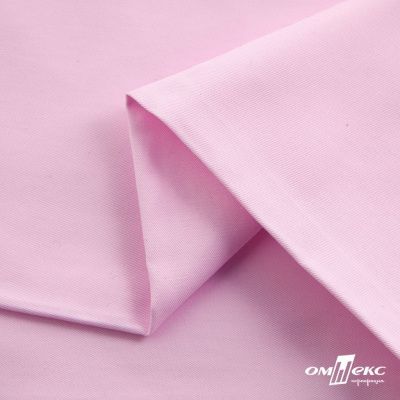 Ткань сорочечная Альто, 115 г/м2, 58% пэ,42% хл, окрашенный, шир.150 см, цв. 2-розовый (арт.101) - купить в Миассе. Цена 306.69 руб.